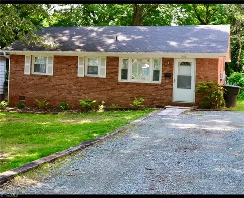 2011 Walker Ave, Greensboro, NC 27403