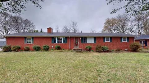 106 Lynn Dr, Archdale, NC 27263