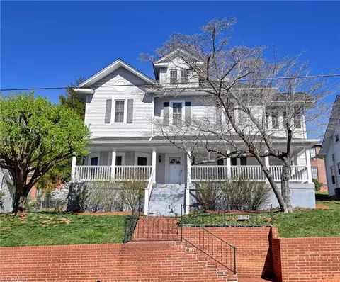 410 E St, North Wilkesboro, NC 28659