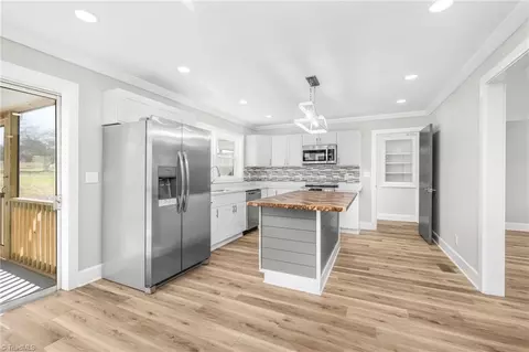 Kitchen - 909 King St E, King, NC 27021 photo 1 of 4