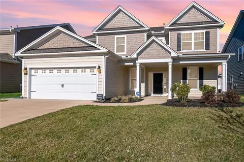 4247 Oakton Dr, High Point, NC 27265