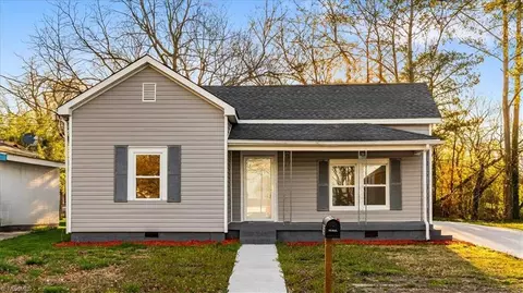 105 Moore St, Thomasville, NC 27360