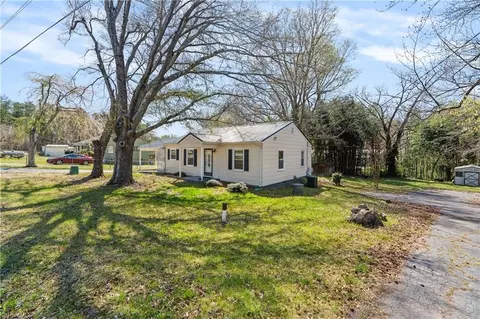 Exterior - 409 Coe Ave, High Point, NC 27263 photo 3 of 6
