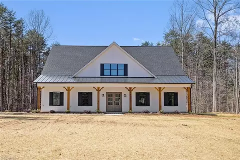 2646 Bethel Church Rd, Kernersville, NC 27284