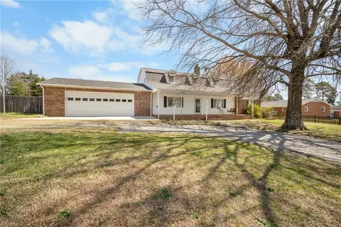 993 Hinkle Ln, Lexington, NC 27295