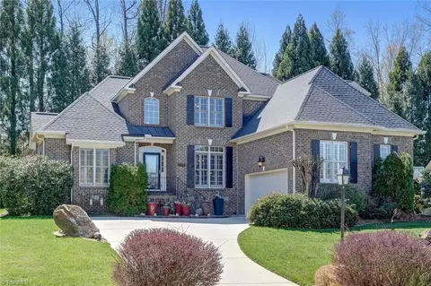 5017 Warm Springs Pt, Greensboro, NC 27455
