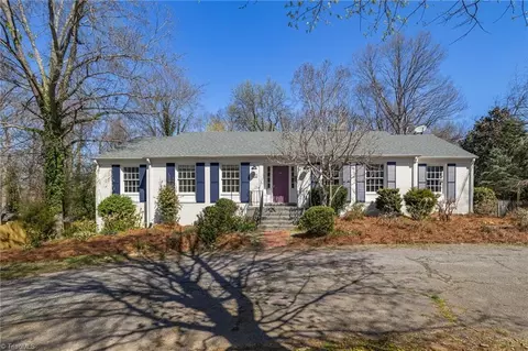 3907 King Arthur Ct, Winston Salem, NC 27104