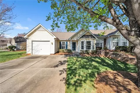 39 Mansfield Cir, Greensboro, NC 27455