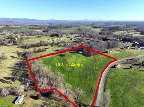 003 Edwards Blackburn Rd, Elkin, NC 28621