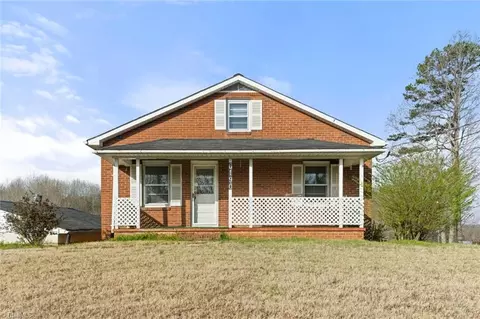 6190 Salem Chapel Rd, Walnut Cove, NC 27052