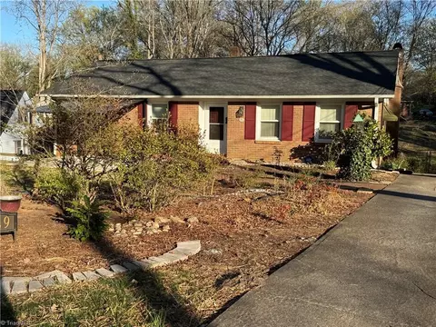 1629 Pembroke Ave, Winston Salem, NC 27103