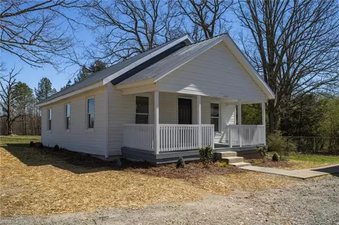 2908 Littlebrook Rd, Seagrove, NC 27341