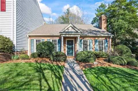 305 Settlers Run Dr, Winston Salem, NC 27101
