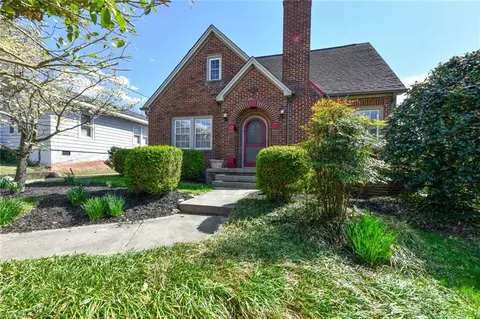 407 Colonial Dr, High Point, NC 27262