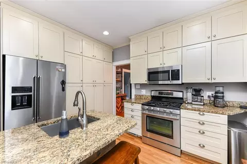 Kitchen - 407 Colonial Dr, High Point, NC 27262 photo 4 of 4