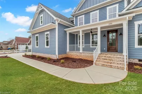 332 Canvasback Rd, Mooresville, NC 28117