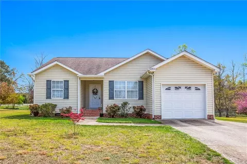 4995 Jackson View Rd, Winston Salem, NC 27105