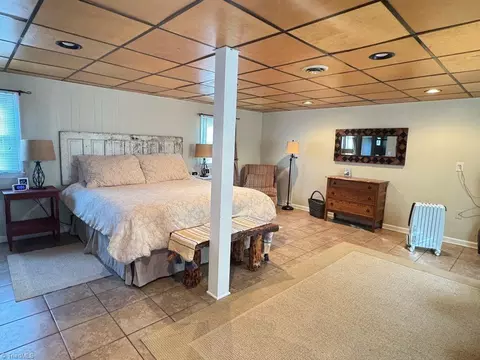 Bedroom - 122 Arnold Ave, Elkin, NC 28621 photo 5 of 6