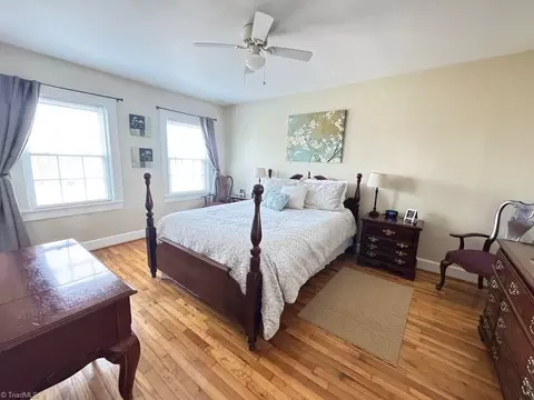 Bedroom - 122 Arnold Ave, Elkin, NC 28621 photo 2 of 6