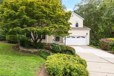 15 Snowgoose Cv, Greensboro, NC 27455