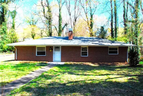 1301 Fenimore St, Winston Salem, NC 27103