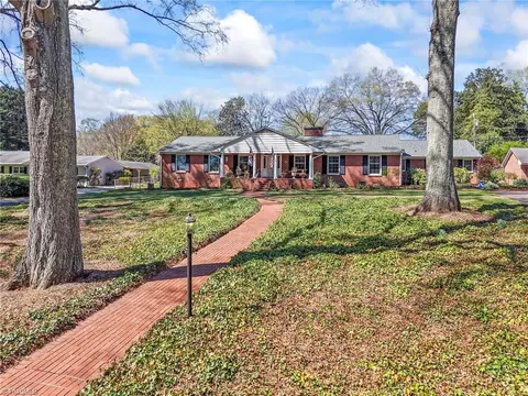 346 Westview Dr, Winston Salem, NC 27104