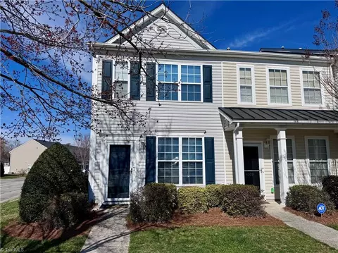 4107 Tarrant Trace Cir, High Point, NC 27265