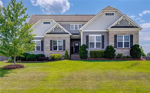 8404 Exmoor Trce, Browns Summit, NC 27214