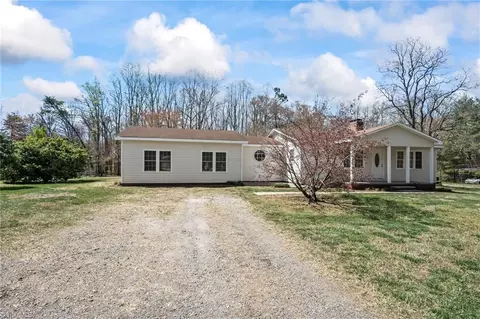 3012 Wishon Rd, Yadkinville, NC 27055