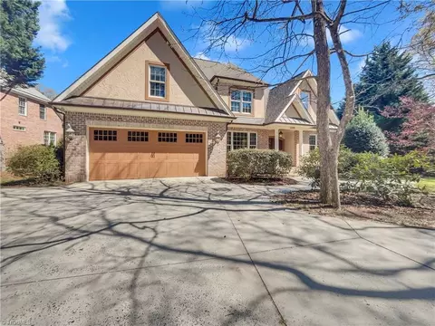 1100 Double Oaks Rd, Greensboro, NC 27410