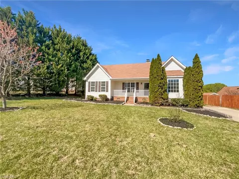 3011 Butterwood Dr, Jamestown, NC 27282