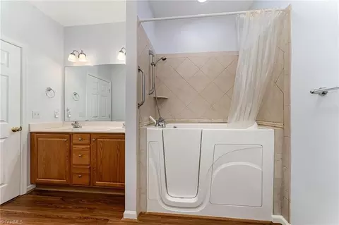 Bath - 384 Northbridge Dr, High Point, NC 27265 photo 1 of 3