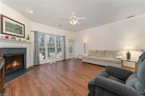 Living - 384 Northbridge Dr, High Point, NC 27265 photo 3 of 3