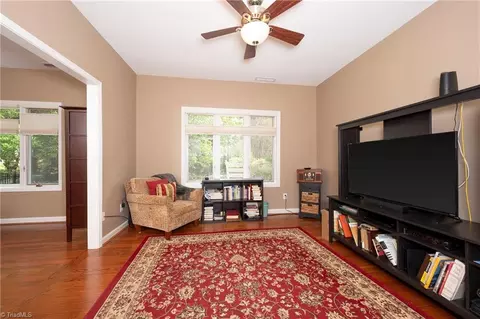 Living - 126 Willowbrook Pl, Bermuda Run, NC 27006 photo 3 of 4