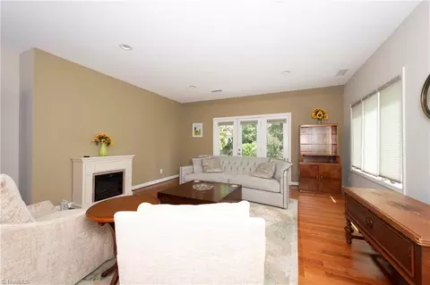 Living - 126 Willowbrook Pl, Bermuda Run, NC 27006 photo 2 of 4