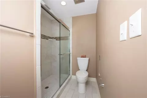Bath - 126 Willowbrook Pl, Bermuda Run, NC 27006 photo 1 of 2
