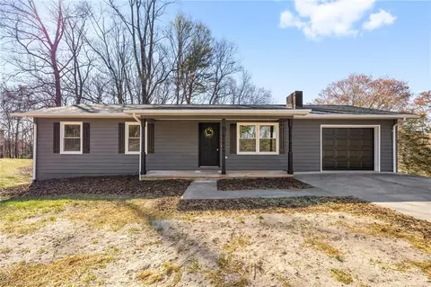 168 Country Ln, Millers Creek, NC 28651