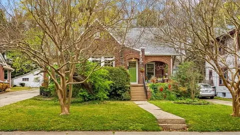 706 Chestnut St, Greensboro, NC 27405