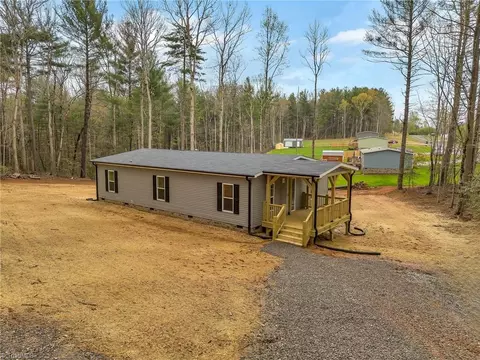 443 Breeze Hill Rd, North Wilkesboro, NC 28659