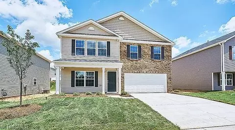 204 Lantanna Ave, Lexington, NC 27295