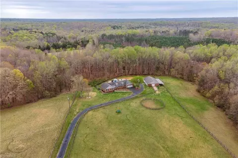 7990 Styers Ferry Rd, Clemmons, NC 27012