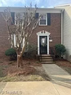 3907 New Garden Park, Greensboro, NC 27410
