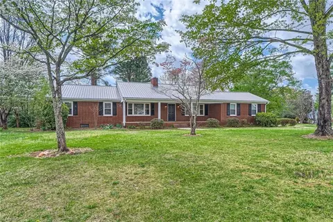 207 Western Blvd, Lexington, NC 27295