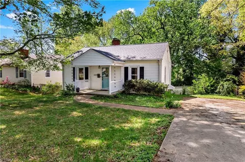1426 Kenwood St, Winston Salem, NC 27103