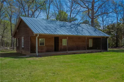 515 Robert Hargrave Rd, Lexington, NC 27292