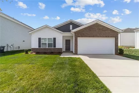 2076 Honeysuckle Vine Run, Winston Salem, NC 27106