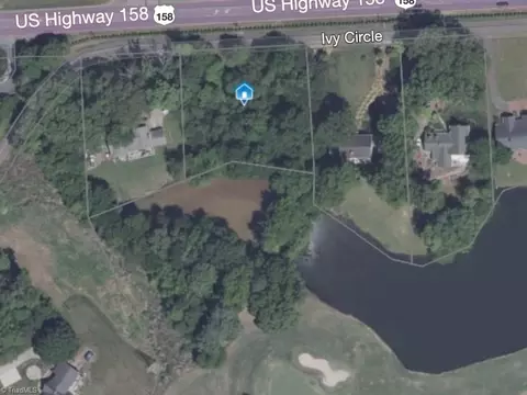 427 Ivy Cir, Advance, NC 27006