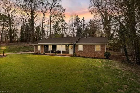 116 Townsend Dr, Winston Salem, NC 27107