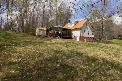 Exterior - 4243 Hunters Run, Trinity, NC 27370 photo 7 of 8
