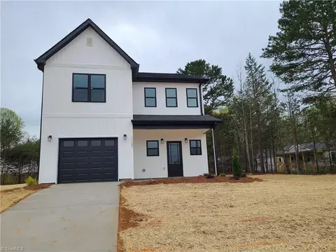 1127 Timber Hill Dr, Rural Hall, NC 27045
